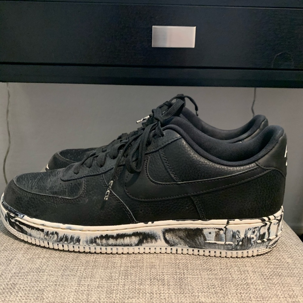 Nike Air Force 1